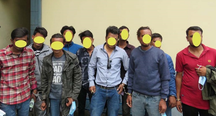 यातायात कार्यालयबाट १० जना बिचौलिया पक्राउ