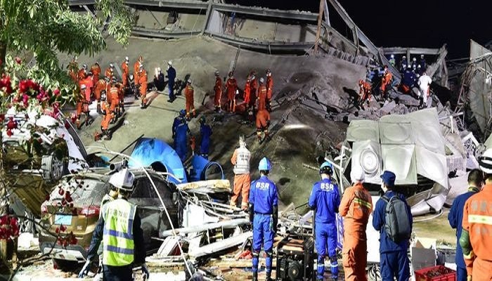 भत्किएको भवनको भग्नावशेषबाट ६ दिनपछि जीवितै उद्दार