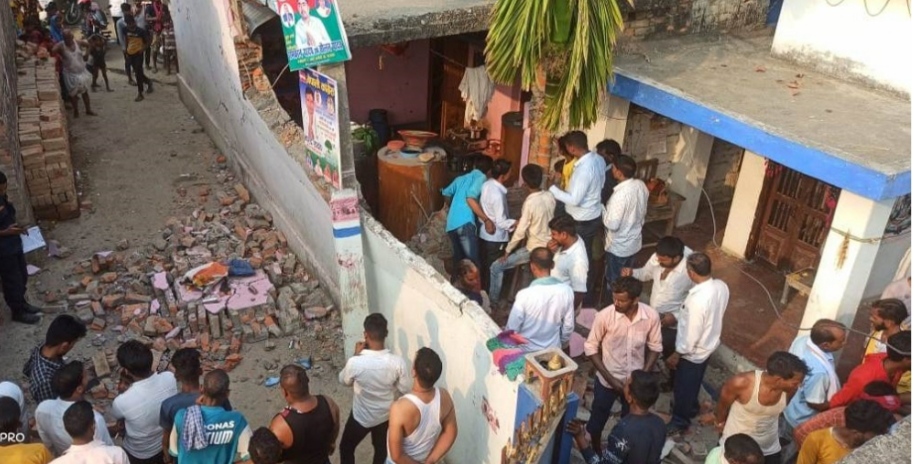 एमालेका उम्मेदवारको घरमा विस्फोट, श्रीमती घाइते