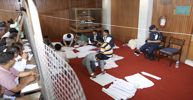 काठमाडौंमा एक मत गन्न २० मिनेट !