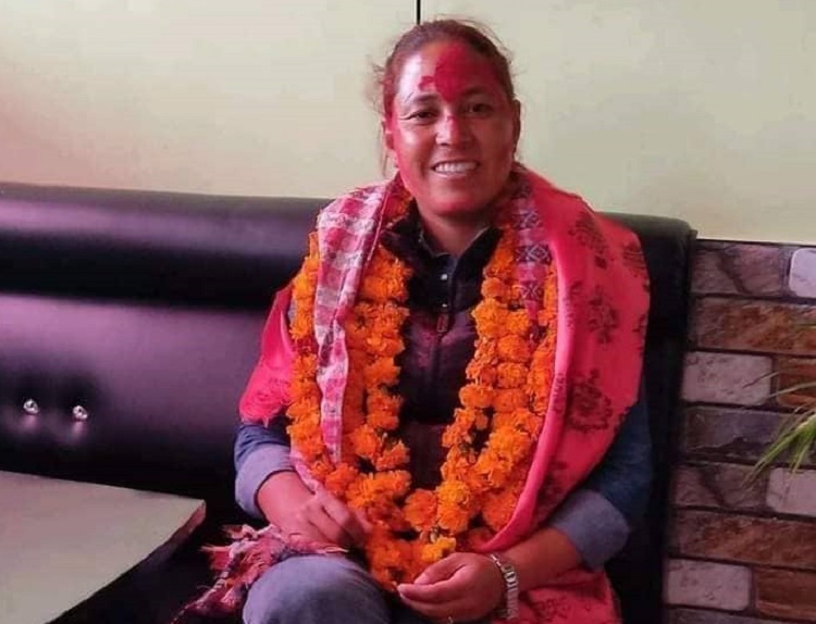 अम्बिका बनिन् अछामकै पहिलो महिला नगर प्रमुख