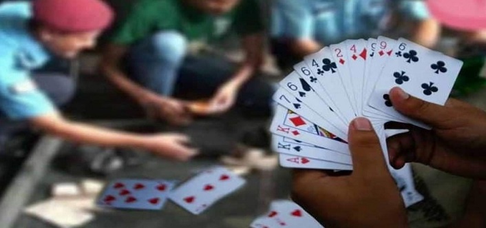 जुवातास खेल्दै गरेको अवस्थामा १२ जना पक्राउ