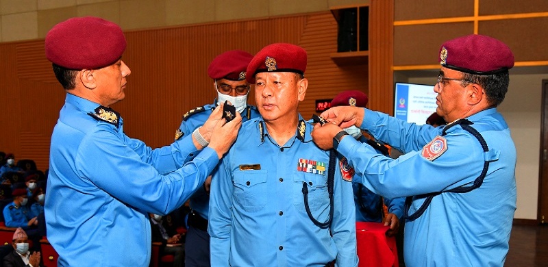 अवकाशको एकदिन अघि एआईजी लामाले लगाए फूली