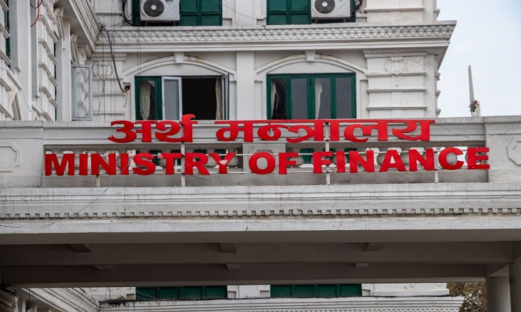 साउन १ गतेदेखि सरकारी कर्मचारीको तलब बढाउने तयारी