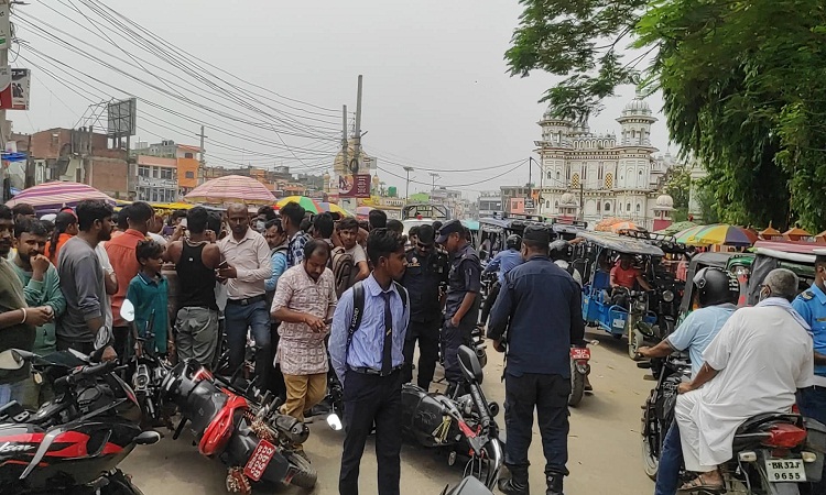 पेट्रोलियम पदार्थको मूल्यवृद्धिविरूद्ध जनकपुरधाममा प्रदर्शन