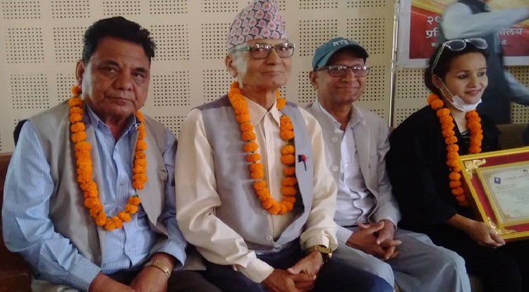 इच्छुक स्मृति पुरस्कारबाट चार श्रष्टा सम्मानित