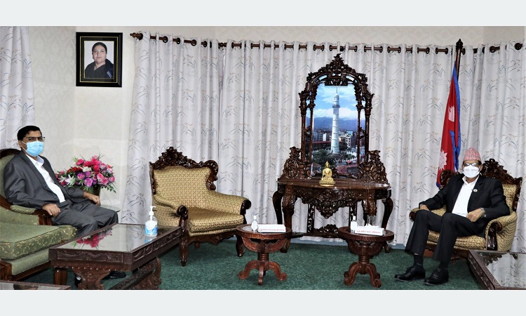 सभामुख सापकोटा समक्ष अर्थमन्त्री शर्माद्वारा बजेट ‘ब्रिफिङ’