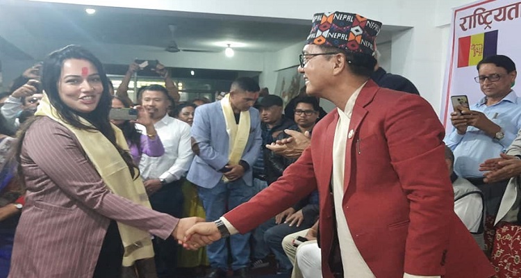 सुटुक्क राप्रपामा प्रवेश गरिन् खुश्बु ओली