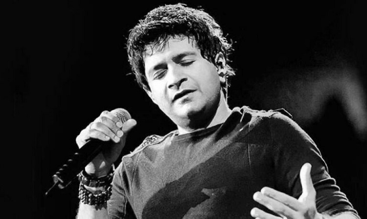 लाइभ कन्सर्टमा गीत गाउँदा गाउँदै गायक कुन्नथको निधन