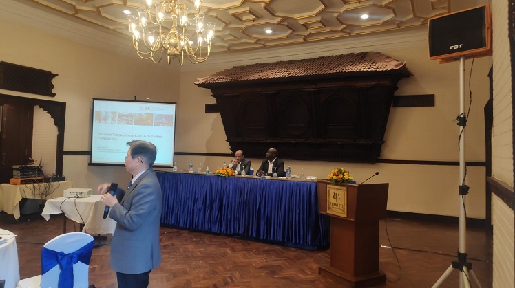 सिविफिन र अन्तर्राष्ट्रिय वित्त निगमद्धारा सुरक्षित कारोबार सम्वन्धी अन्तरक्रिया