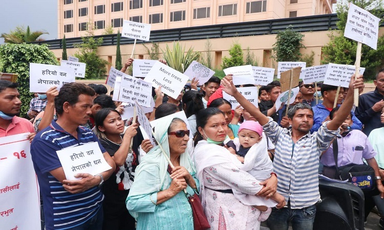 निजगढमा अन्तर्राष्ट्रिय विमानस्थल चाहिँदैन भन्दै काठमाडौंमा निजगढवासीको प्रदर्शन (तस्बिरमा)हेर्नुहोस्