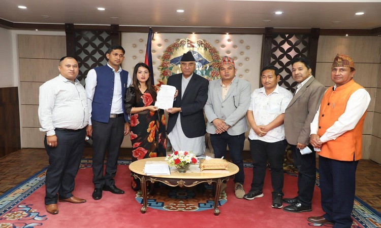 नेपाल पूँजीबजार लगानीकर्ता संघले प्रधानमन्त्री देउवालाई बुझायो ४ बुँदे माग