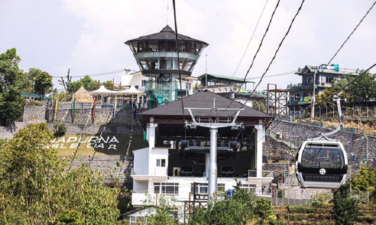 प्लस टु दिएर बसेका विद्यार्थीलाई अन्नपूर्ण  केबुलकारमा ५० प्रतिशत छुट