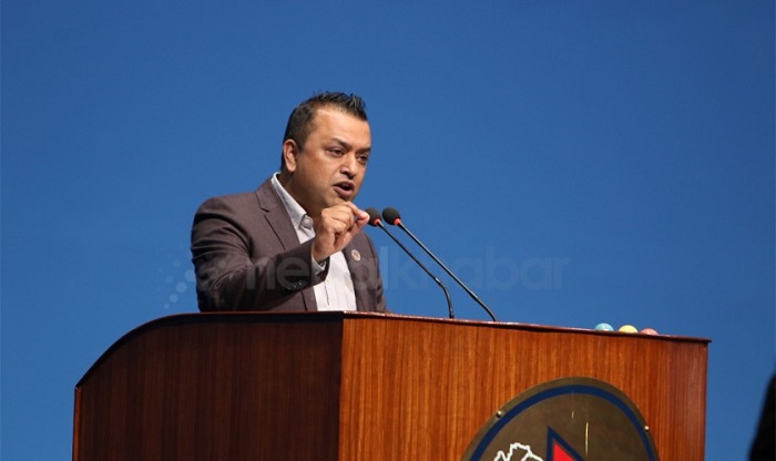 फोहोरको समस्या समाधान गर्न प्रधानमन्त्रीले नै पहल गर्नुपर्छ: गगन थापा