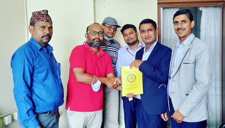 महालक्ष्मी विकास बैंकका ग्राहकलाई ओम हस्पिटलमा छुट