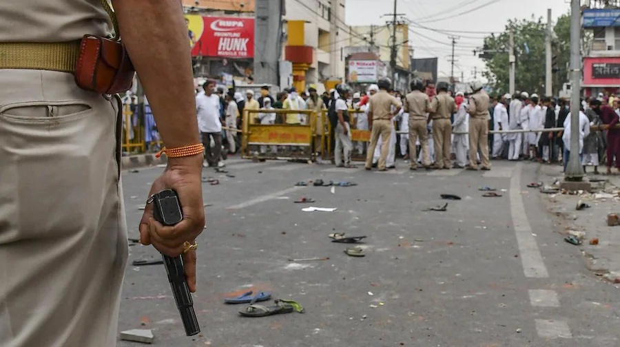 भारतमा हिन्दु–मुश्लिम विवादः एकसाथ १२ राज्यमा हिंसा