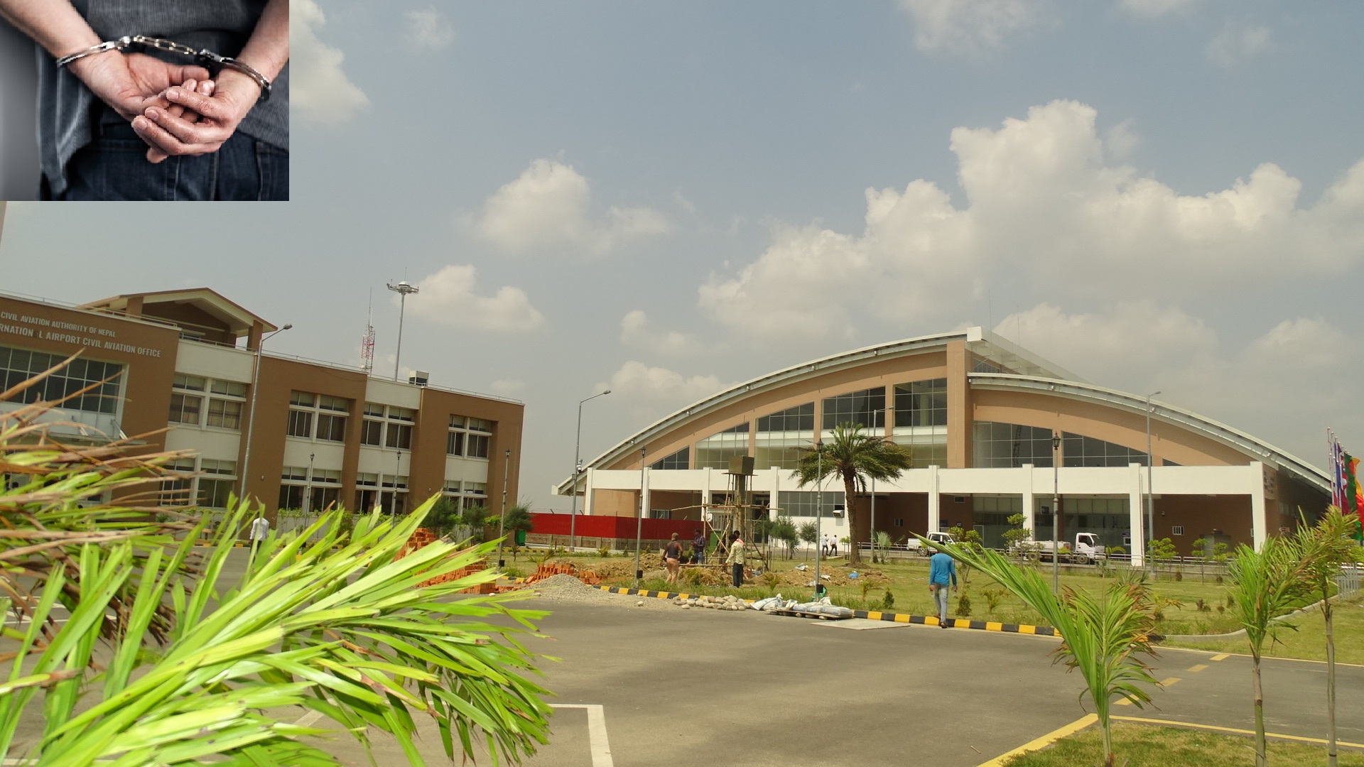 गौतमबुद्ध अन्तराष्ट्रिय विमानस्थलबाट गहनासहित एक यात्रु पक्राउ