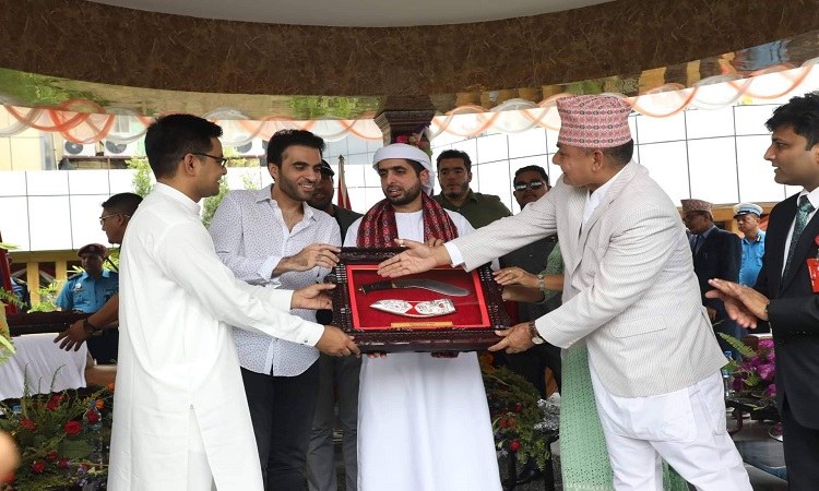 दुबईमा मेडिकल कलेज खोल्ने दुर्गा प्रसाईंको घोषणा