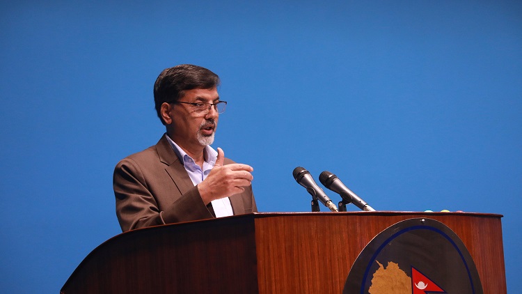 पेट्रोलियम पदार्थको मूल्यवृद्धिबारे अर्थमन्त्री शर्माले संसदमा जवाफ दिने