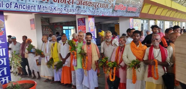 ५ सय बढी धार्मिक पर्यटक बोकेको भारतीय रेल जनकपुरमा