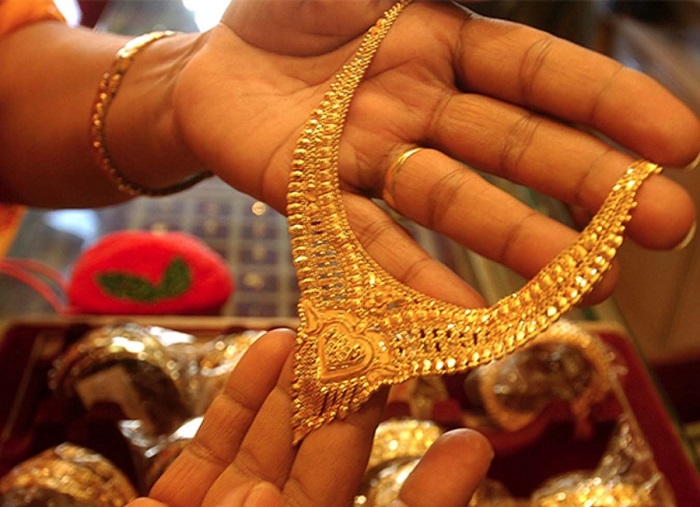 ३०० रुपैयाँले घट्यो सुनको मूल्य, कारोबार कतिमा ?