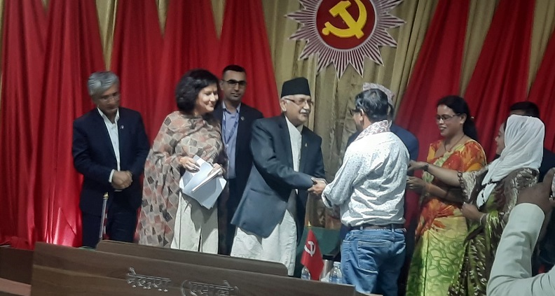 दाङका माओवादी नेता जीवन गौतम एमालेमा प्रवेश