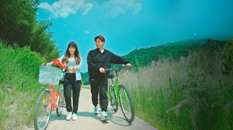 ‘तिमीलाई माया’ मा रोमान्टिक मुडमा देखिए सोनाम र मौसमी