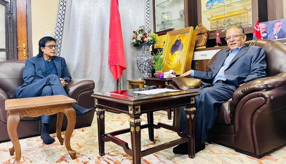 राजेश हमाल पनि राजनीतिमाः कुन पार्टीमा जालान् ?