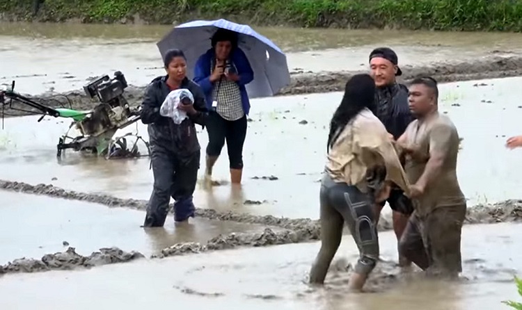 दुर्व्यवहार भएको भन्दै रेस्लर जुरेलीले दिइन् उजुरी