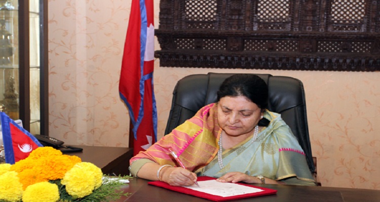 राष्ट्रपति भण्डारीले गरिन् मन्त्री हेरफेर, शपथग्रहण आजै