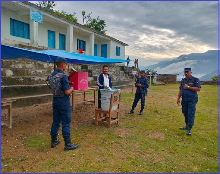 बुढीगंगामा झडपपछि रोकिएको मतदान फेरि सुरु