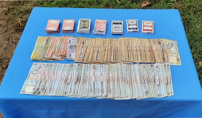 सिन्धुलीमा १ लाख बढी रुपैयाँसहित जुवाडे पक्राउ