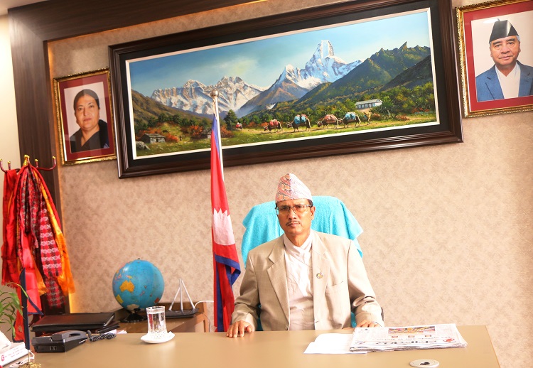 प्रधानमन्त्री रोजगार कार्यक्रमले विपन्न बर्गको आर्थिक अवस्था सुधार: मन्त्री कुँवर