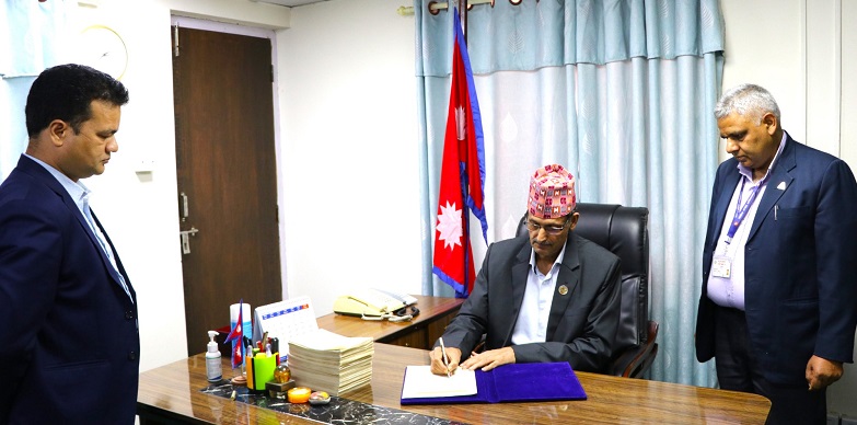 सभामुख सापकोटाद्धारा पाँँचवटा विधेयक प्रमाणीकरण