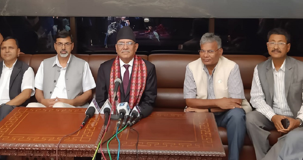 दिल्ली उड्नुअघि प्रचण्डले भने–निकै उत्साहका साथ भारत जाँदैछु